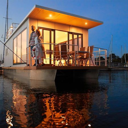 Rendbjerg Hausboot Well - Husbad Wellヴィラ エクステリア 写真